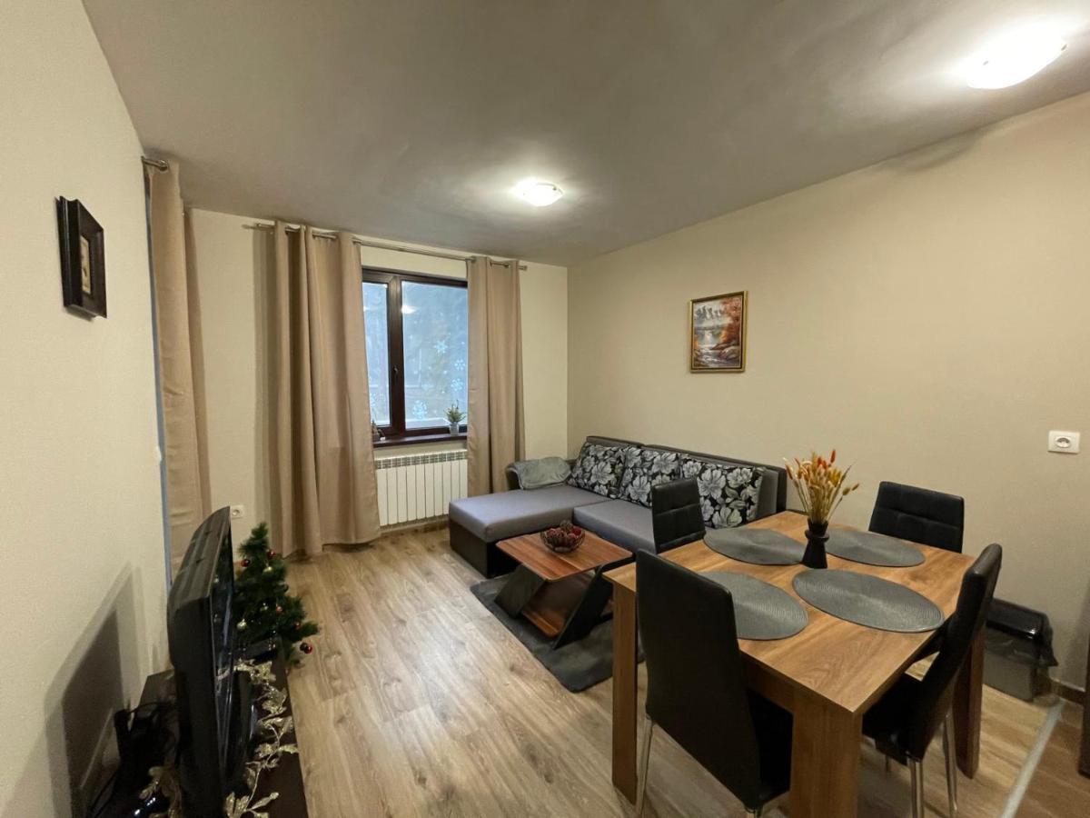 Apartment E23 Borovets Gardens Buitenkant foto